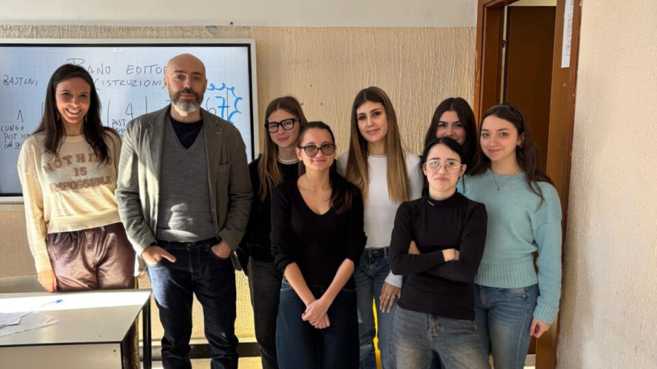 Foto del gruppo di lavoro con Jacopo Guerriero